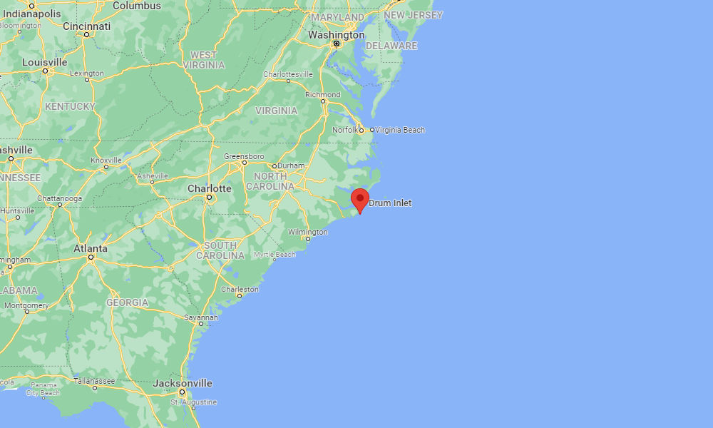 Plane carrying 8 people crashes off North Carolina BNO News