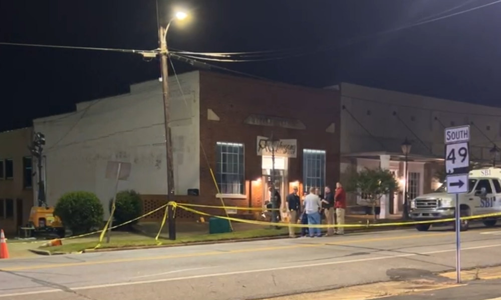 At least 4 dead, 32 injured in shooting at Alabama birthday party - BNO News
