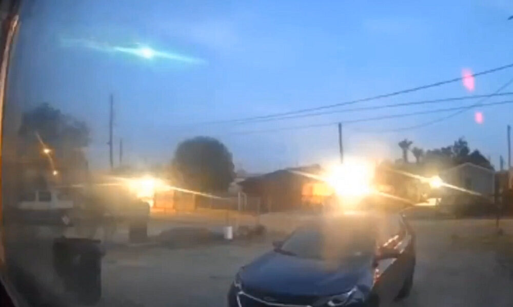 Meteor lights up the sky over Texas and northern Mexico BNO News