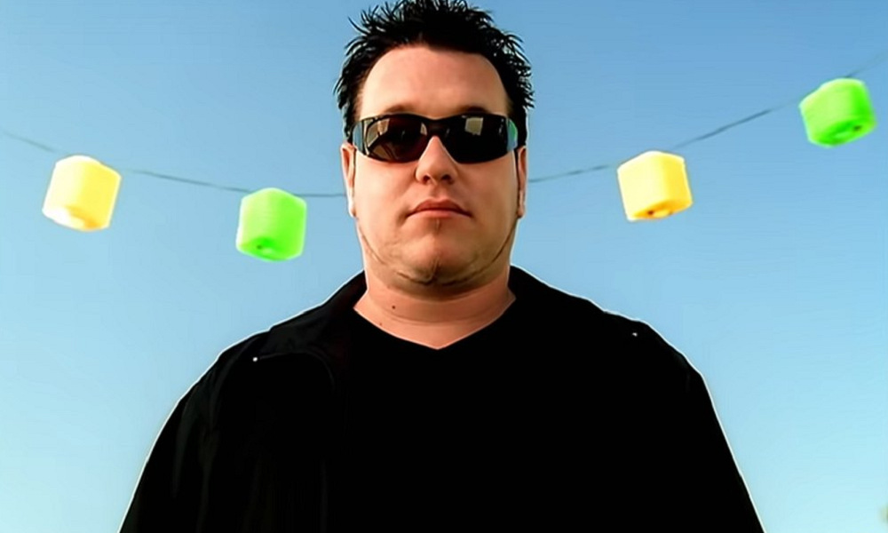 Steve Harwell: Smash Mouth frontman dies aged 56, Ents & Arts News