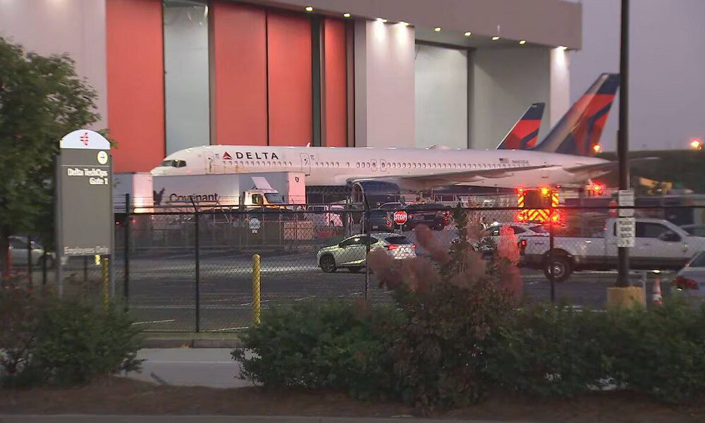 2 Delta employees killed in tire explosion at Atlanta airport