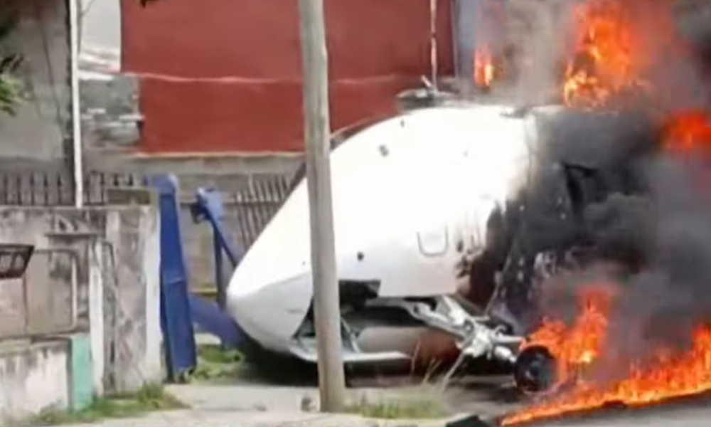 Private jet crashes into homes in Argentina, killing pilot and co-pilot - BNO News