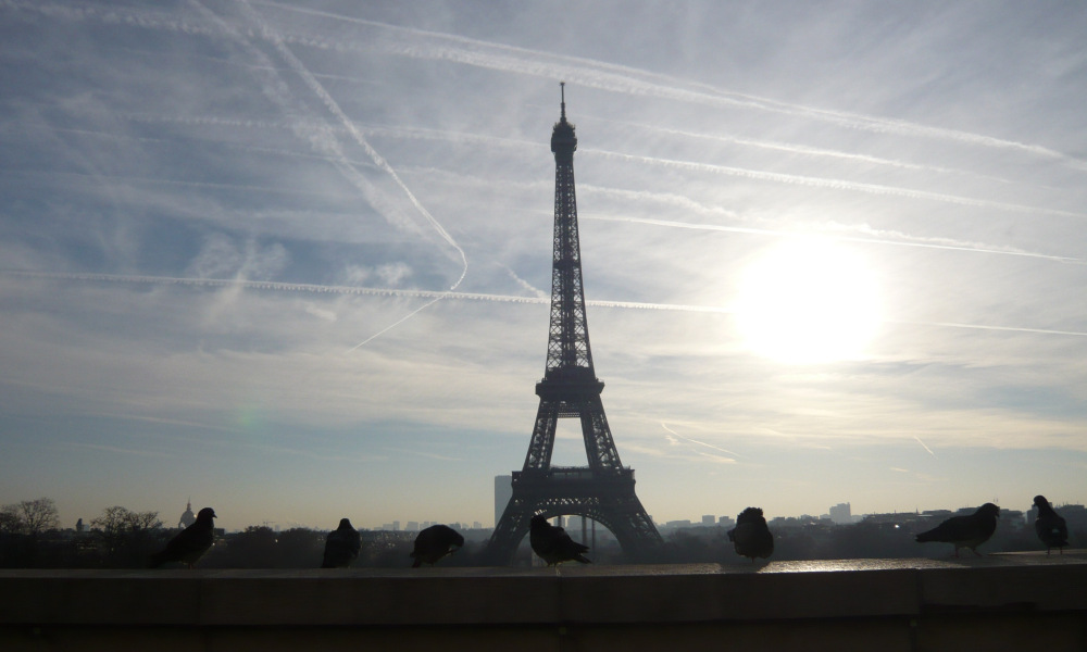 France records hottest day since records began during severe heatwave